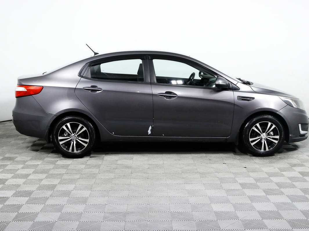 Kia Rio с пробегом — 2012 год. Фото: #3