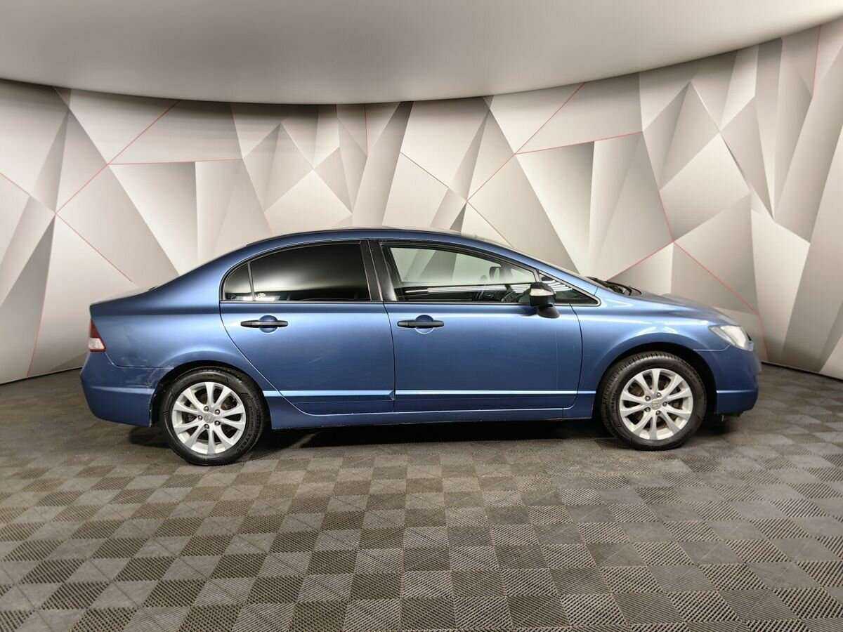 Honda Civic с пробегом — 2008 год. Фото: #5