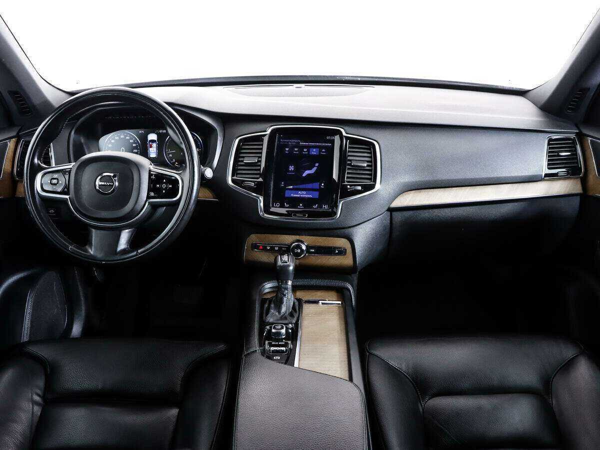 Volvo XC90 с пробегом — 2017 год. Фото: #9