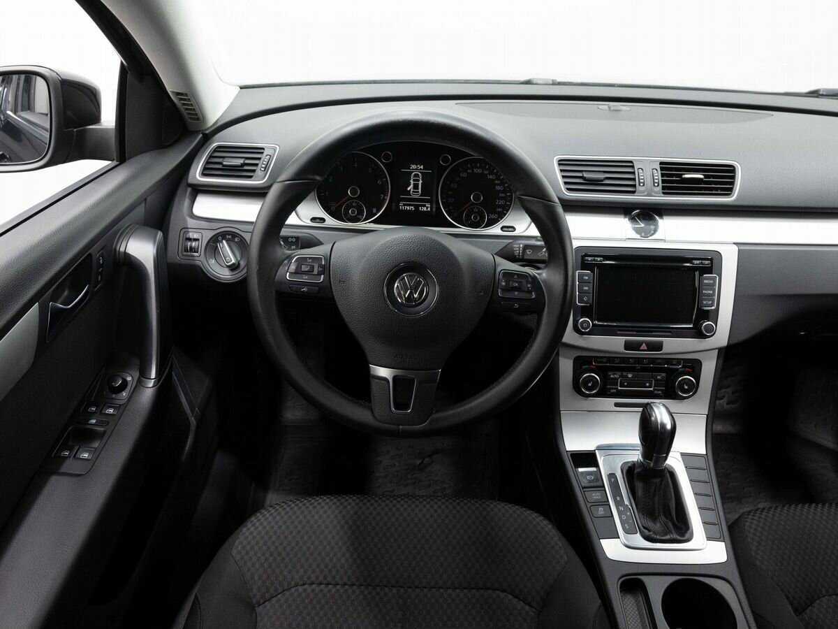 Volkswagen Passat с пробегом — 2011 год. Фото: #15