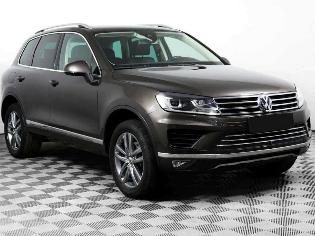 Volkswagen Touareg с пробегом — 2016 год. Фото: #2