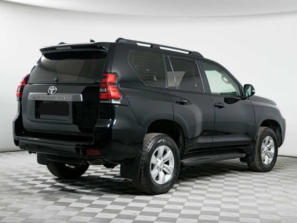 Toyota Land Cruiser Prado с пробегом — 2018 год. Фото: #2