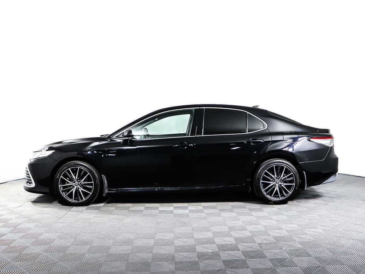 Toyota Camry с пробегом — 2021 год. Фото: #6