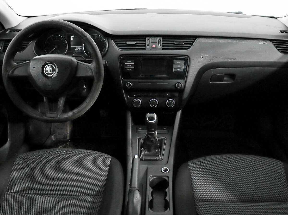 Skoda Octavia с пробегом — 2016 год. Фото: #11