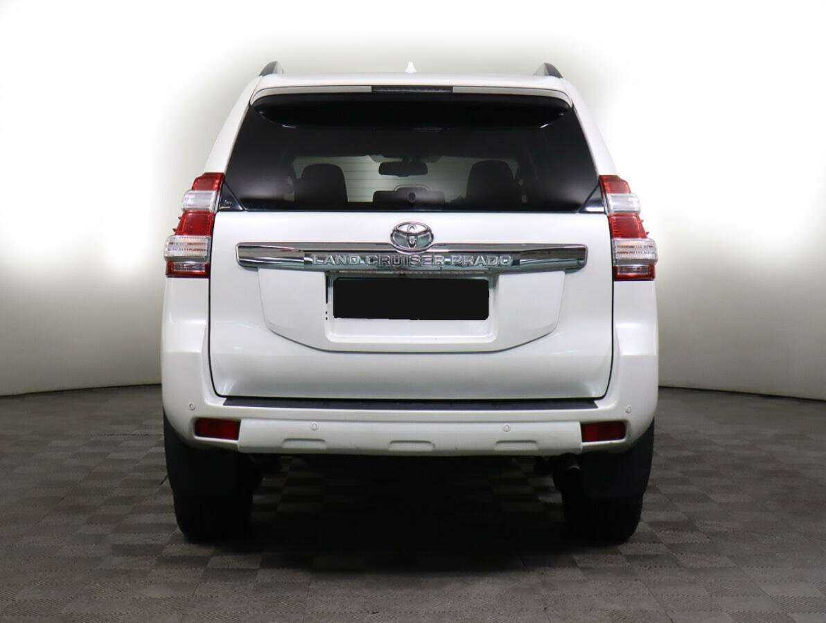 Toyota Land Cruiser Prado с пробегом — 2015 год. Фото: #4