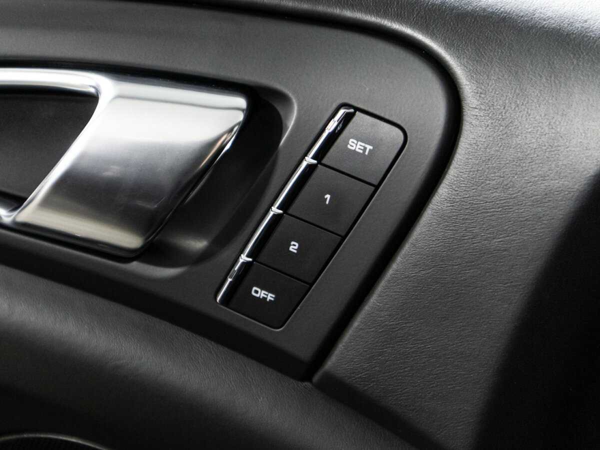 Porsche Cayenne с пробегом — 2010 год. Фото: #19