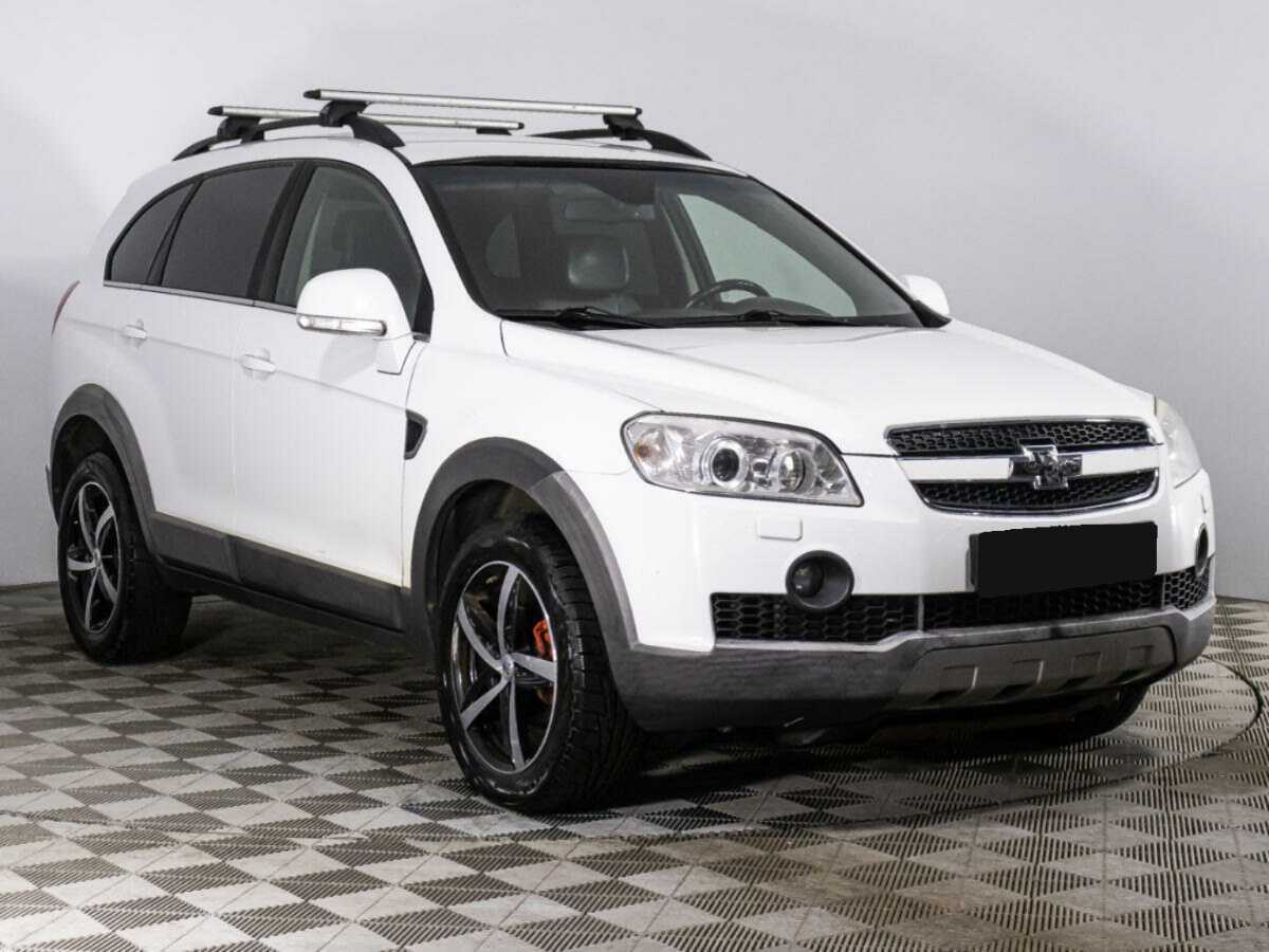 Chevrolet Captiva с пробегом — 2010 год. Фото: #2
