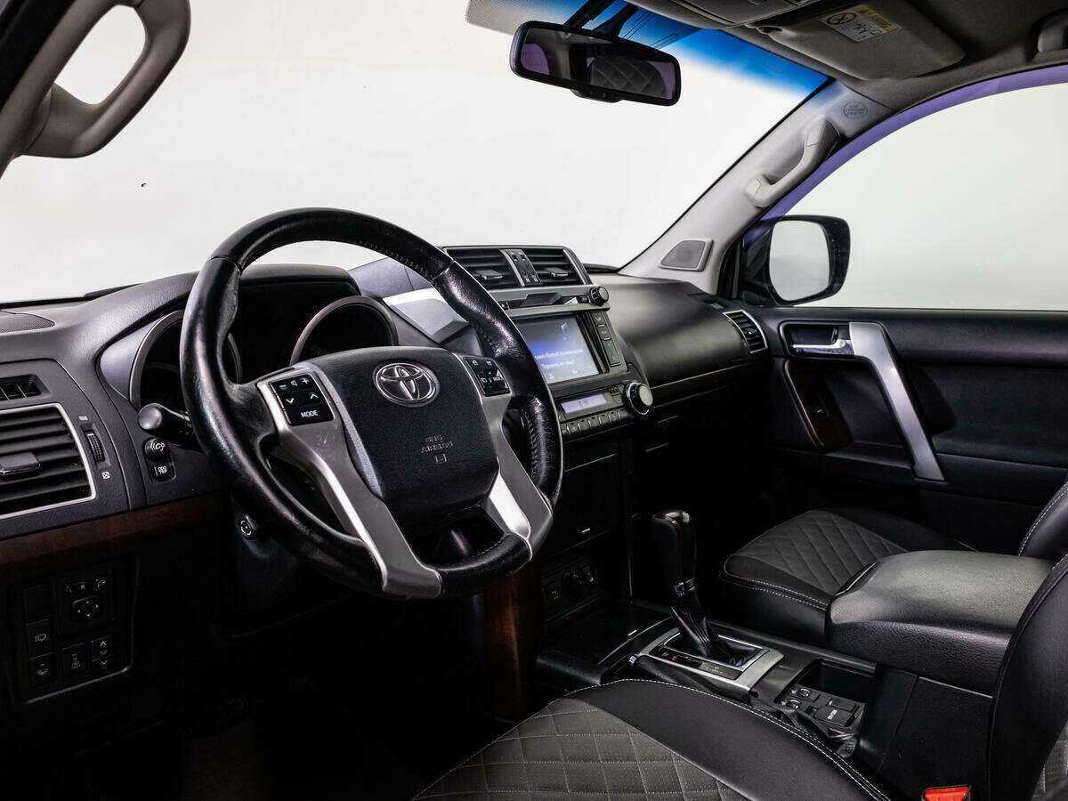 Toyota Land Cruiser Prado с пробегом — 2014 год. Фото: #10