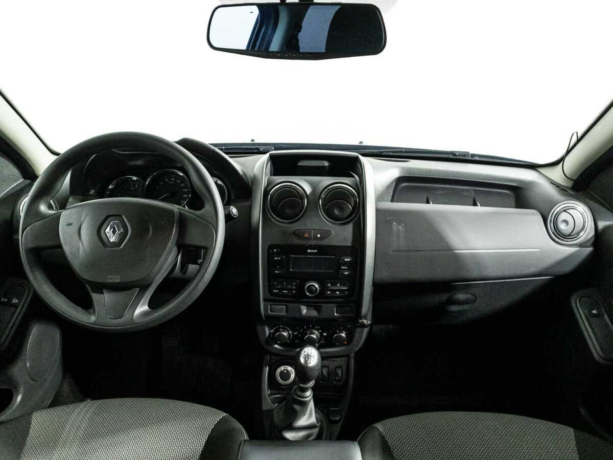 Renault Duster с пробегом — 2017 год. Фото: #12