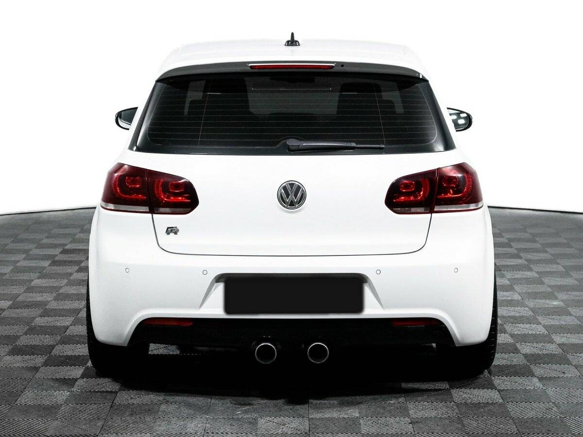 Volkswagen Golf R с пробегом — 2012 год. Фото: #5
