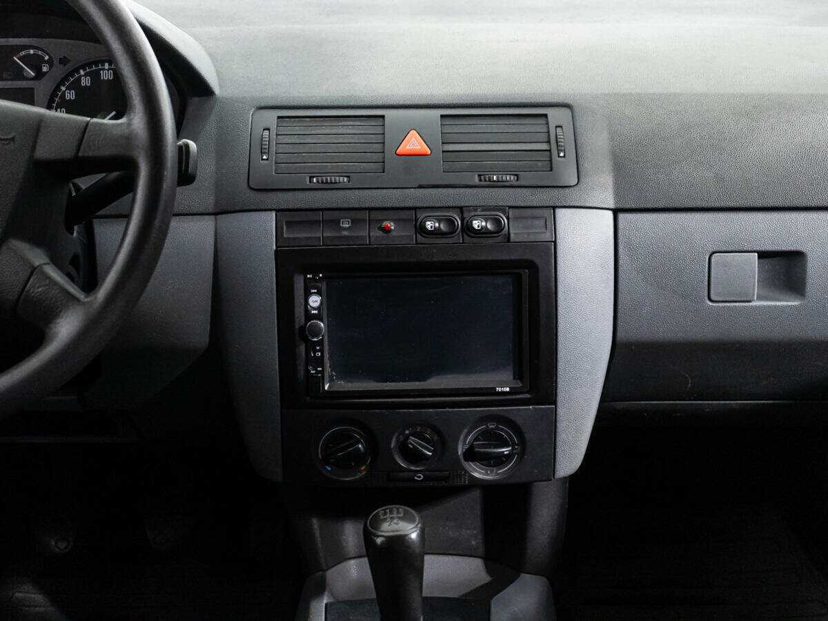 Skoda Fabia с пробегом — 2001 год. Фото: #11