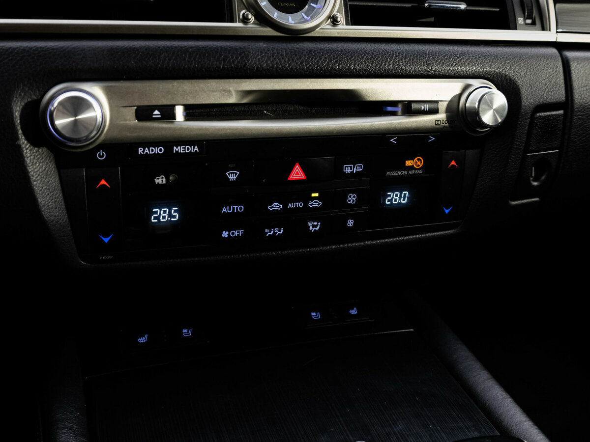 Lexus GS с пробегом — 2013 год. Фото: #12