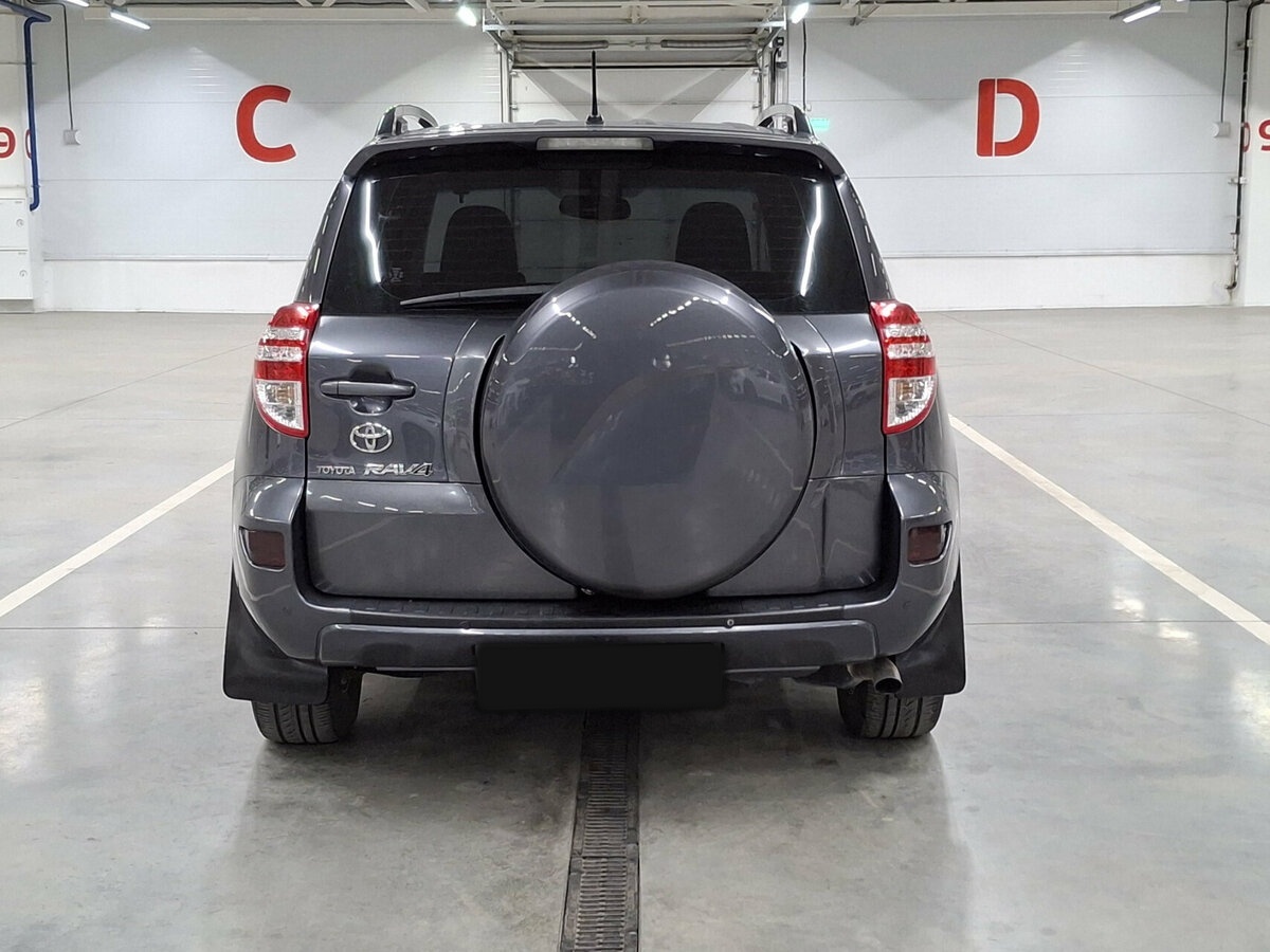 Toyota RAV4 с пробегом — 2011 год. Фото: #5
