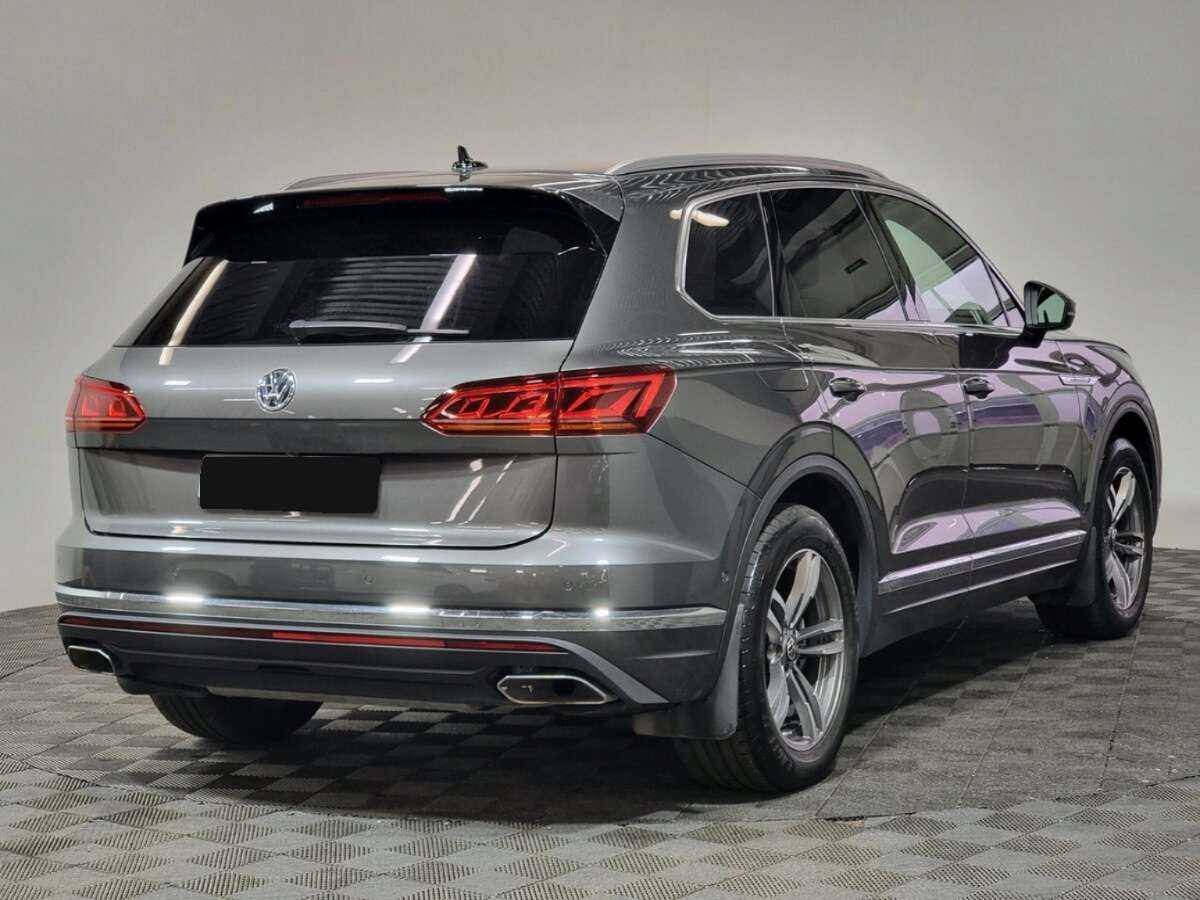 Volkswagen Touareg с пробегом — 2020 год. Фото: #3