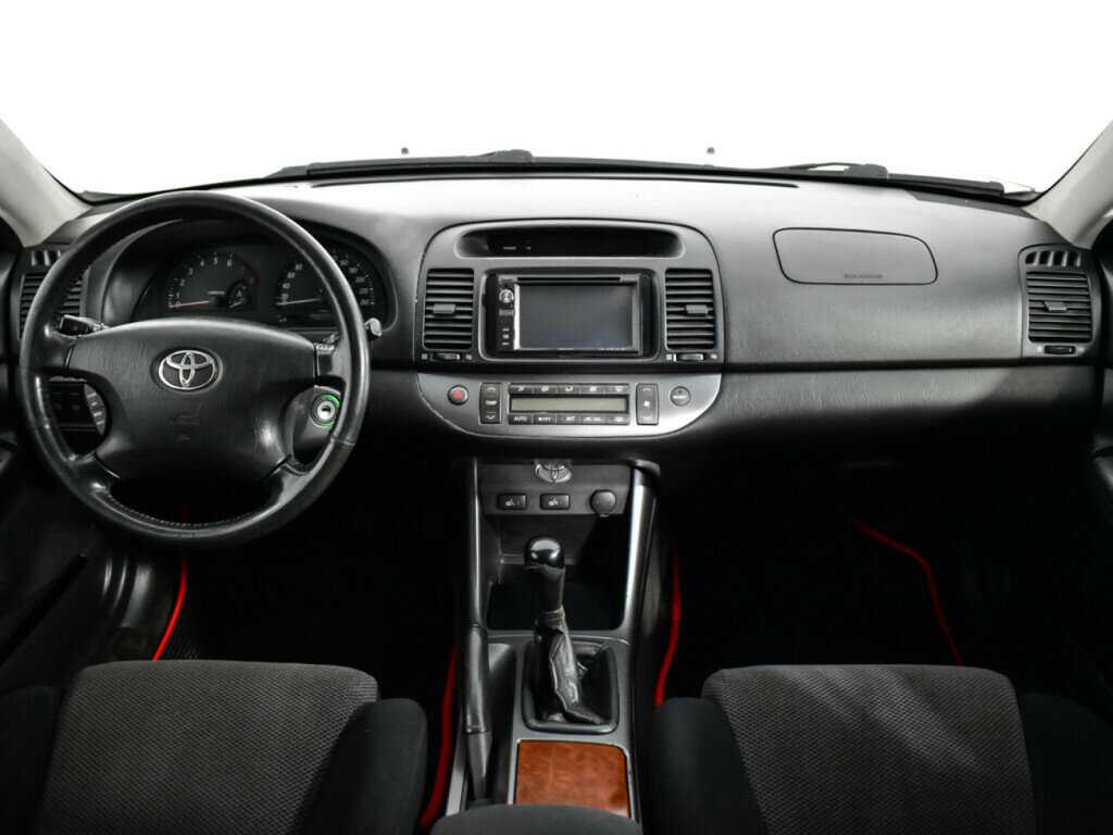 Toyota Camry с пробегом — 2004 год. Фото: #11