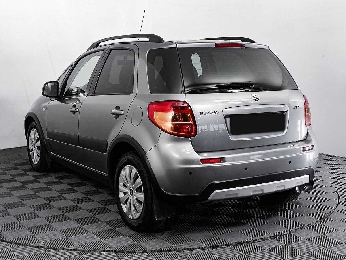 Suzuki SX4 с пробегом — 2012 год. Фото: #6