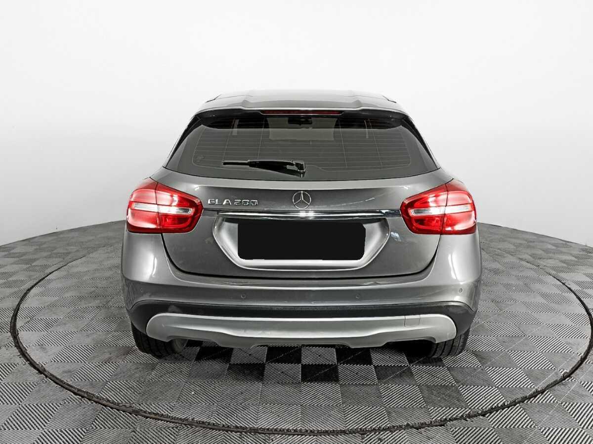 Mercedes-Benz GLA с пробегом — 2015 год. Фото: #5