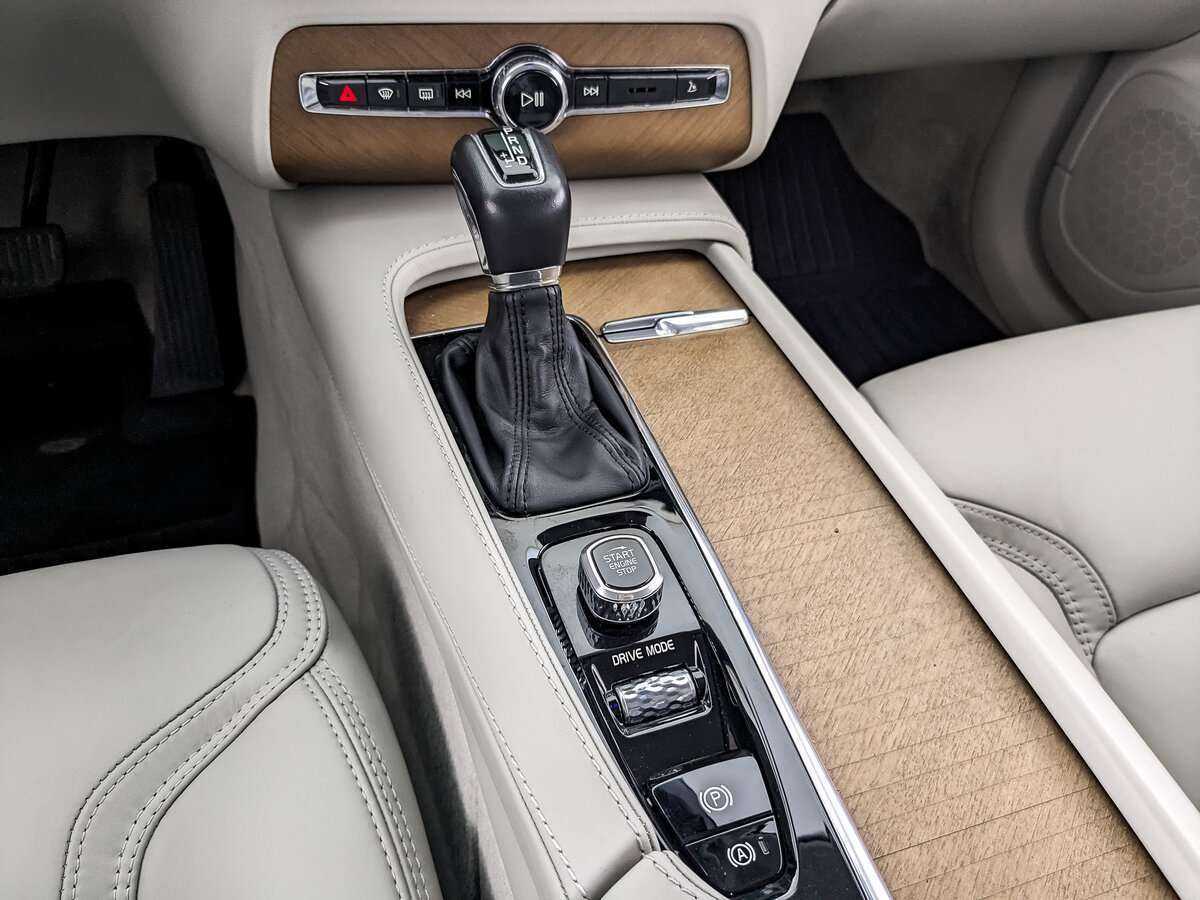 Volvo XC90 с пробегом — 2018 год. Фото: #24