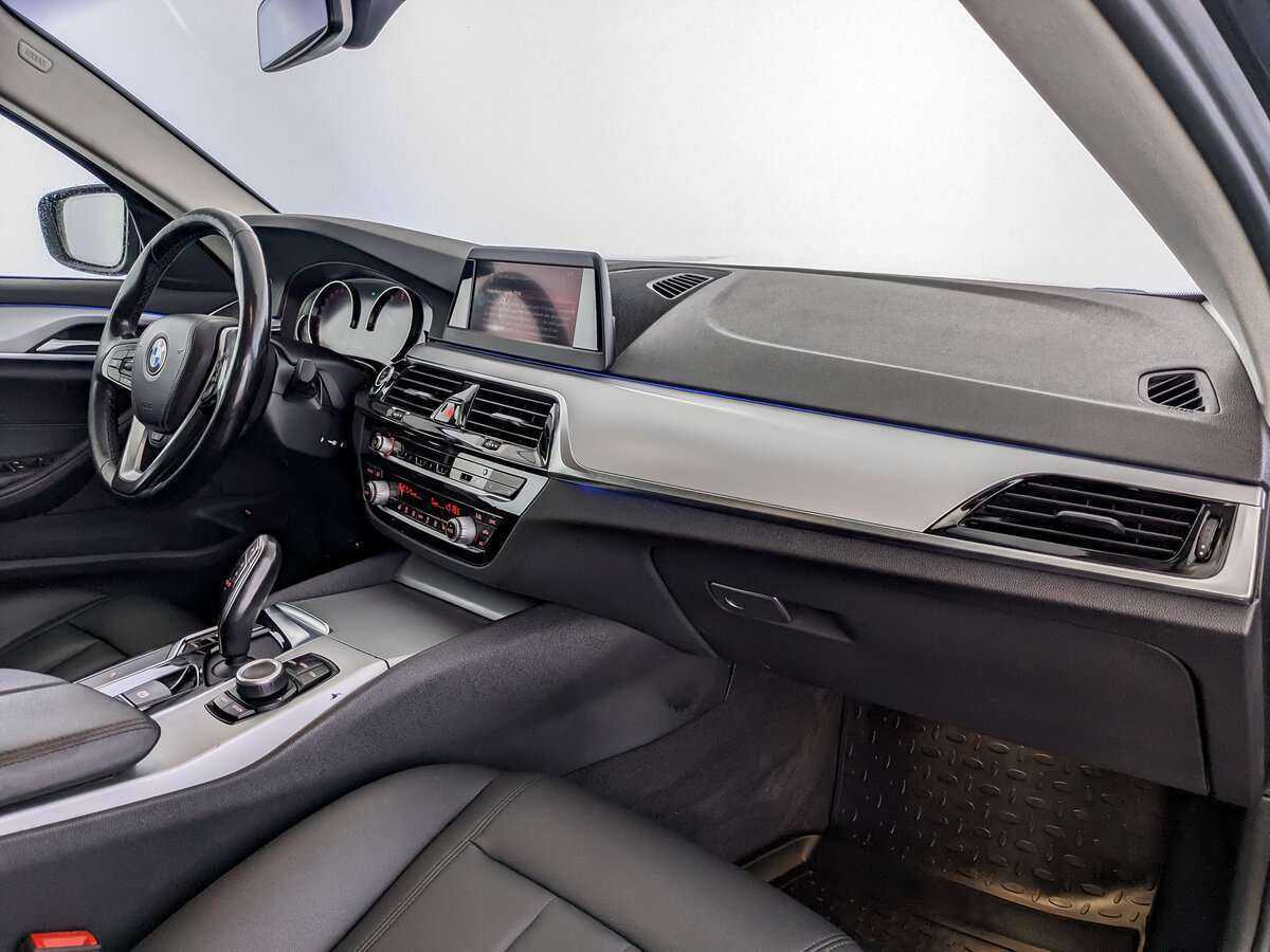 BMW 5 серии с пробегом — 2018 год. Фото: #8