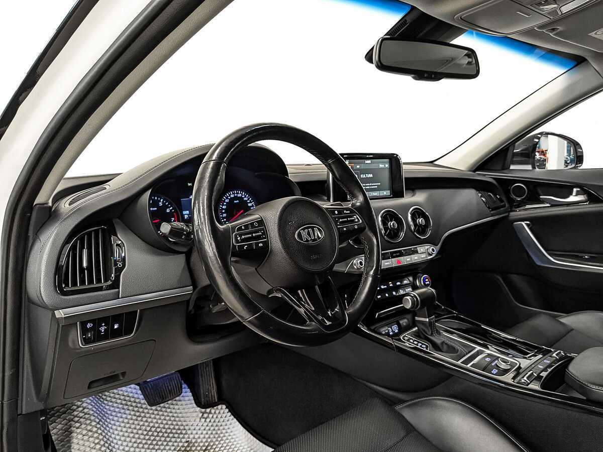 Kia Stinger с пробегом — 2019 год. Фото: #12