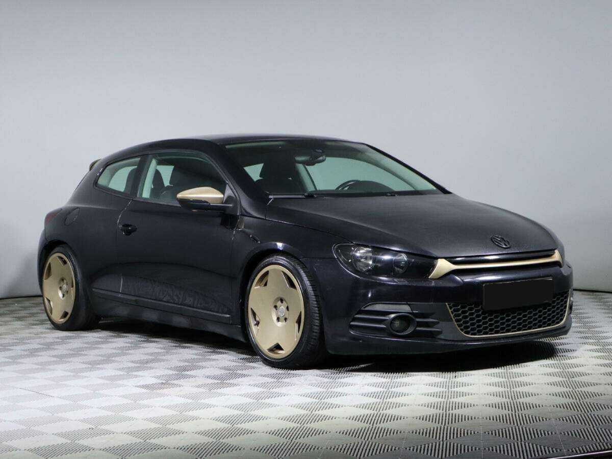 Volkswagen Scirocco с пробегом — 2011 год. Фото: #2