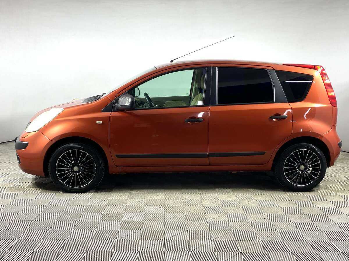 Nissan Note с пробегом — 2006 год. Фото: #7