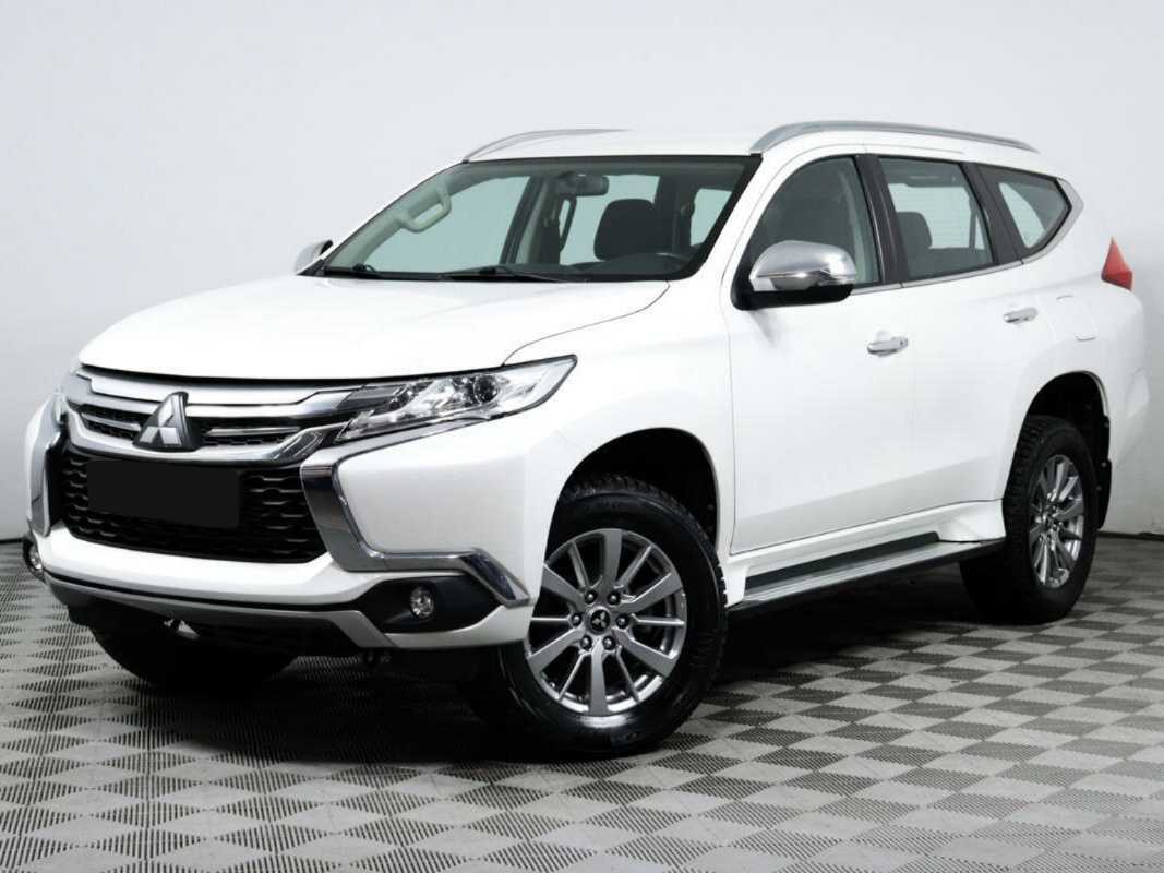 Mitsubishi Pajero Sport с пробегом — 2018 год. Фото: #0