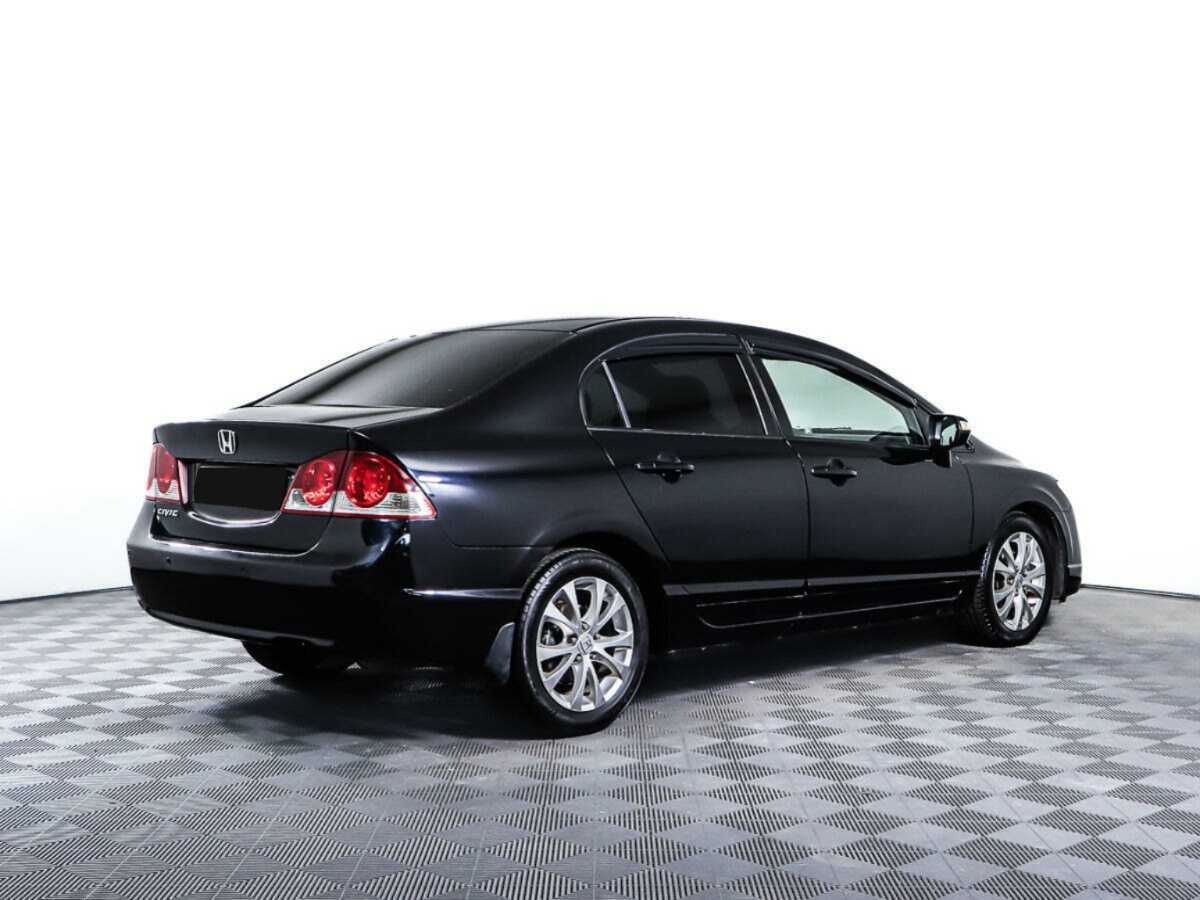 Honda Civic с пробегом — 2008 год. Фото: #4