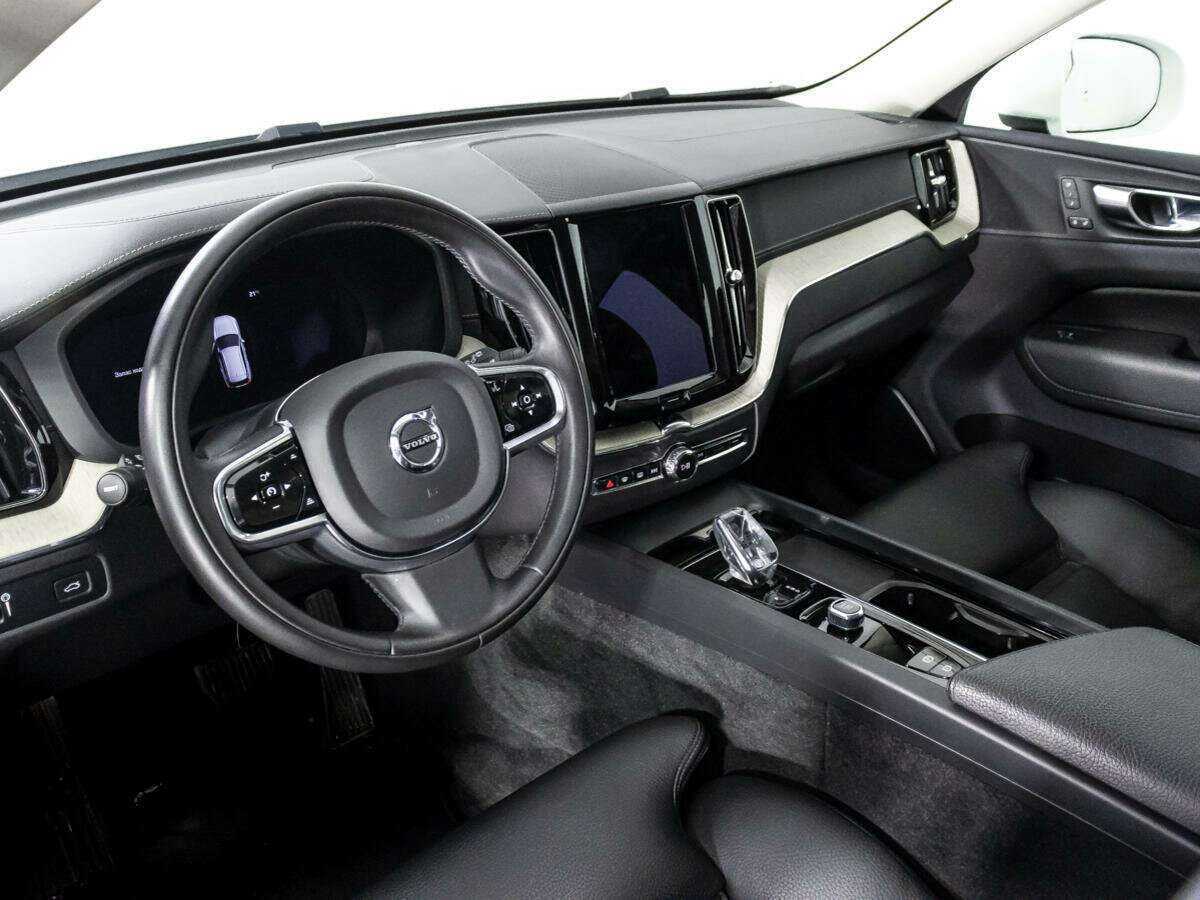 Volvo XC60 с пробегом — 2021 год. Фото: #10