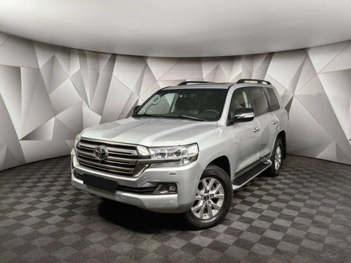 Toyota Land Cruiser с пробегом — 2015 год. Фото: #0