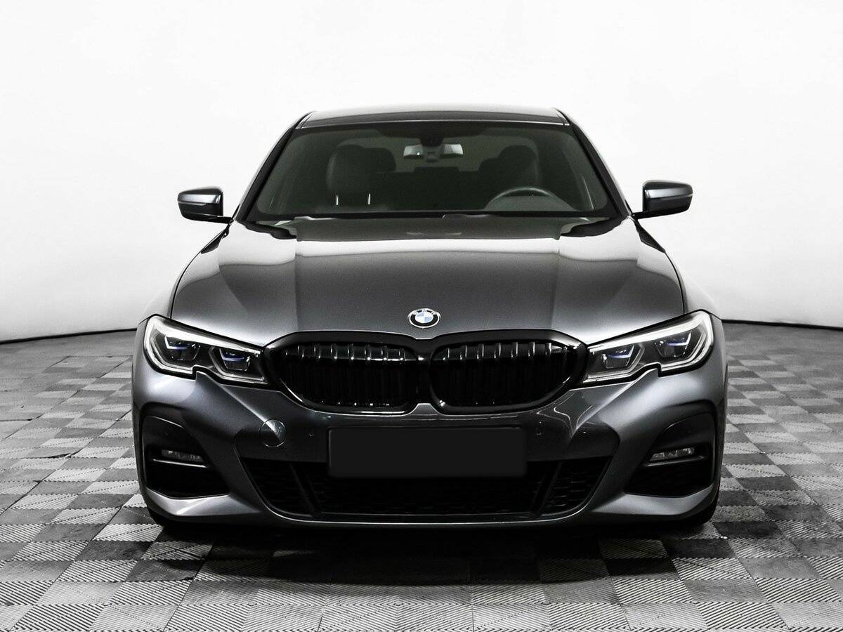 BMW 3 серии с пробегом — 2019 год. Фото: #1