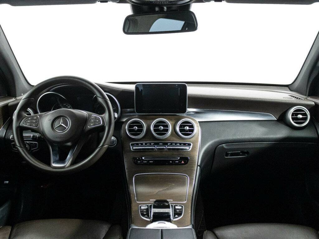 Mercedes-Benz GLC с пробегом — 2015 год. Фото: #12