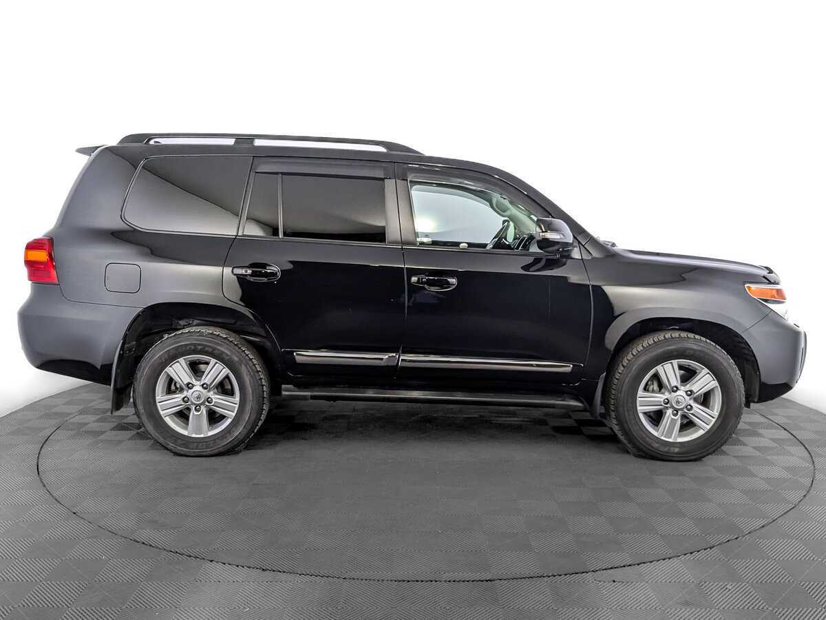Toyota Land Cruiser с пробегом — 2014 год. Фото: #3