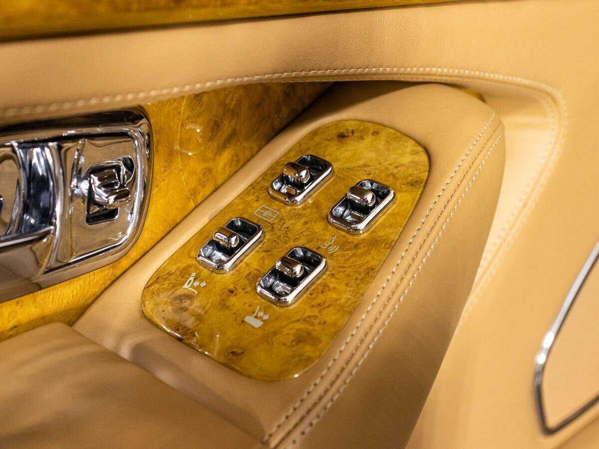 Bentley Arnage с пробегом — 2003 год. Фото: #15