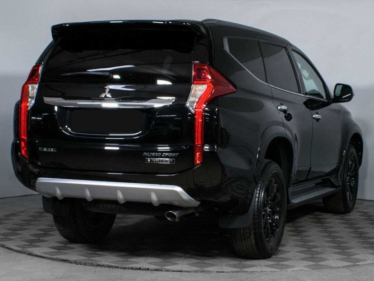 Mitsubishi Pajero Sport с пробегом — 2019 год. Фото: #4