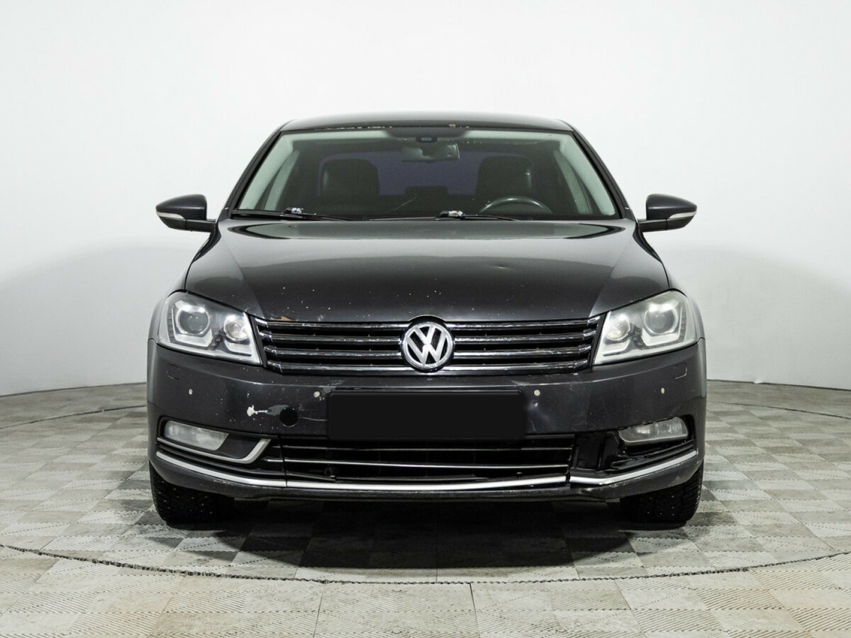 Volkswagen Passat с пробегом — 2011 год. Фото: #1