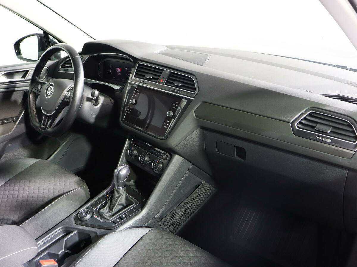 Volkswagen Tiguan с пробегом — 2018 год. Фото: #6