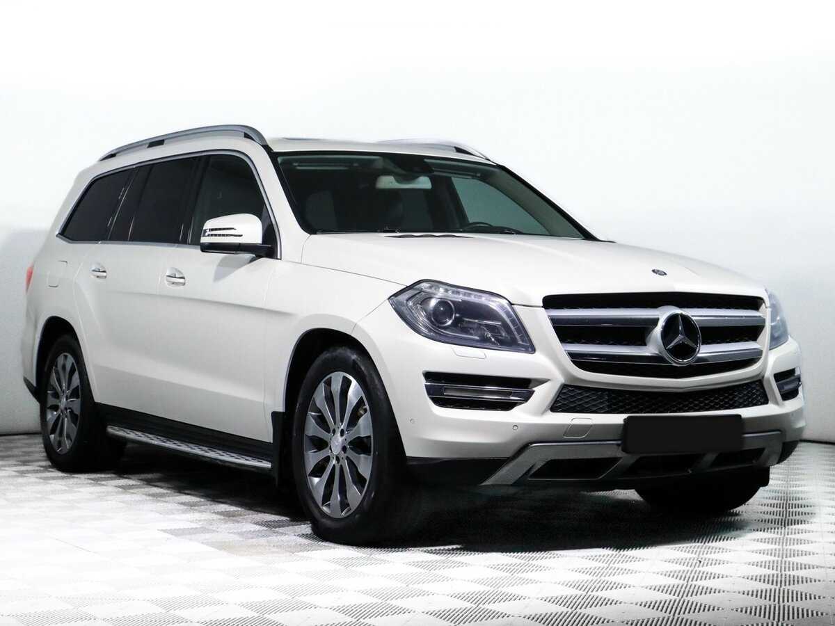 Mercedes-Benz GL-Класс с пробегом — 2012 год. Фото: #2