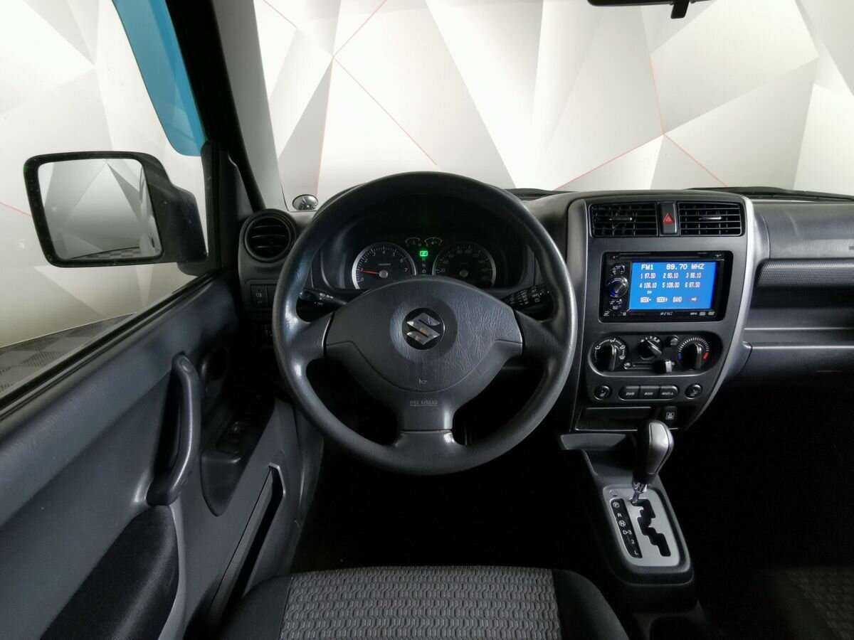 Suzuki Jimny с пробегом — 2011 год. Фото: #13