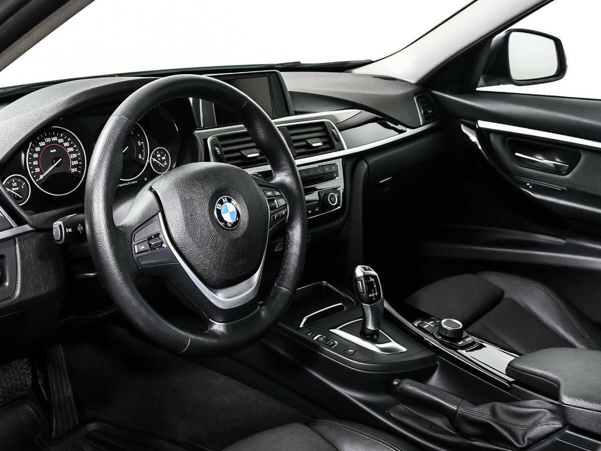 BMW 3 серии с пробегом — 2016 год. Фото: #11