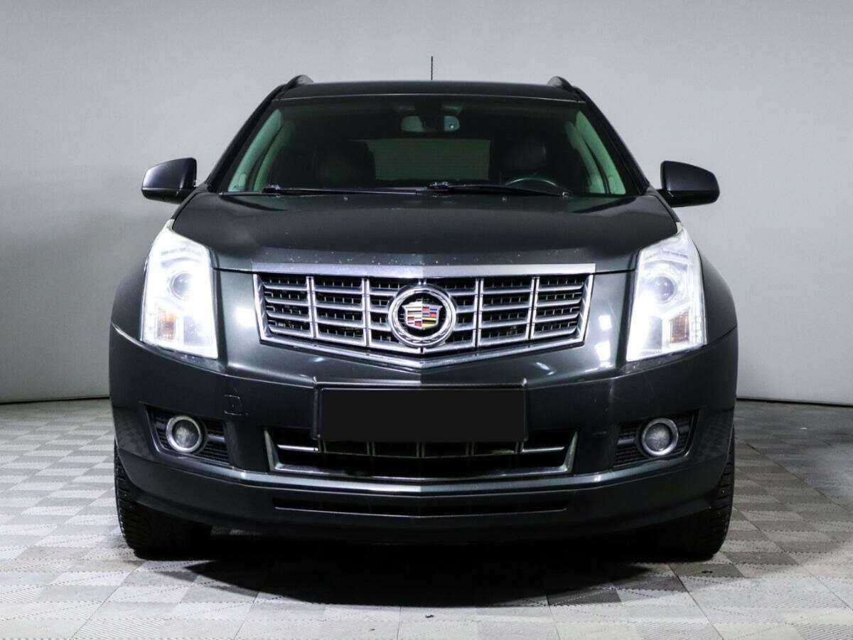 Cadillac SRX с пробегом — 2015 год. Фото: #1