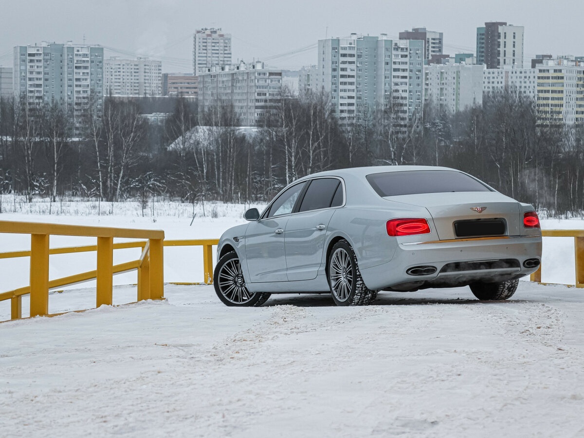 Bentley Flying Spur с пробегом — 2014 год. Фото: #14