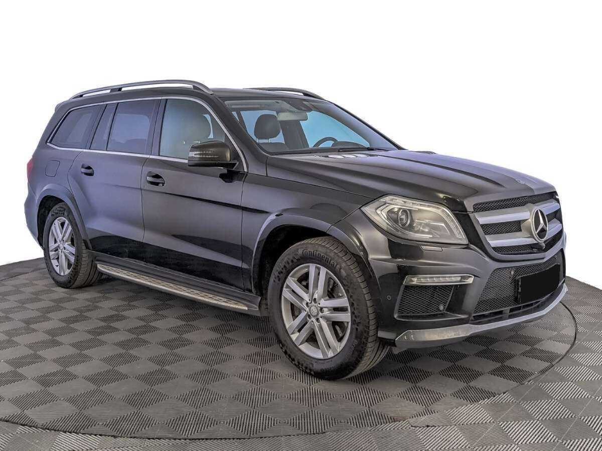 Mercedes-Benz GL-Класс с пробегом — 2014 год. Фото: #2