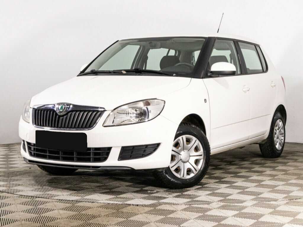 Skoda Fabia с пробегом — 2010 год. Фото: #0