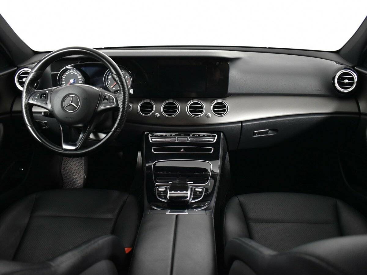 Mercedes-Benz E-Класс с пробегом — 2016 год. Фото: #9
