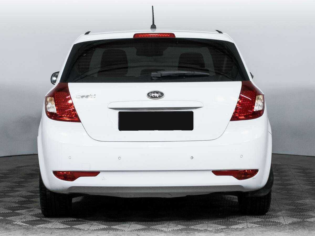 Kia Ceed с пробегом — 2010 год. Фото: #5
