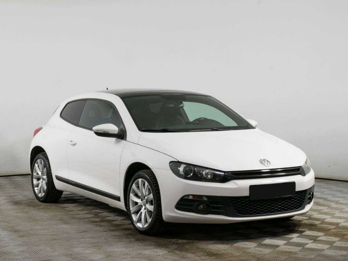 Volkswagen Scirocco с пробегом — 2013 год. Фото: #2