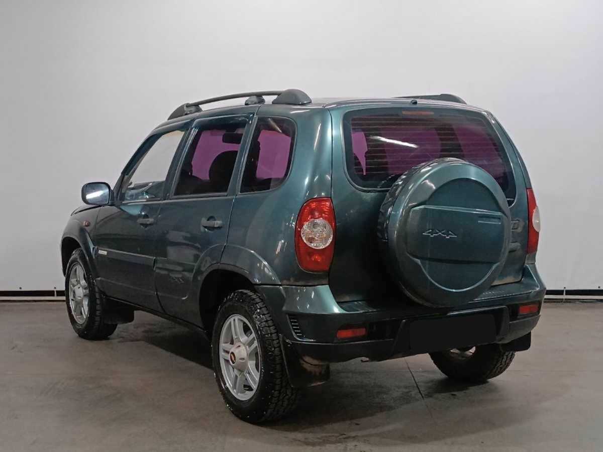 Chevrolet Niva с пробегом — 2007 год. Фото: #6