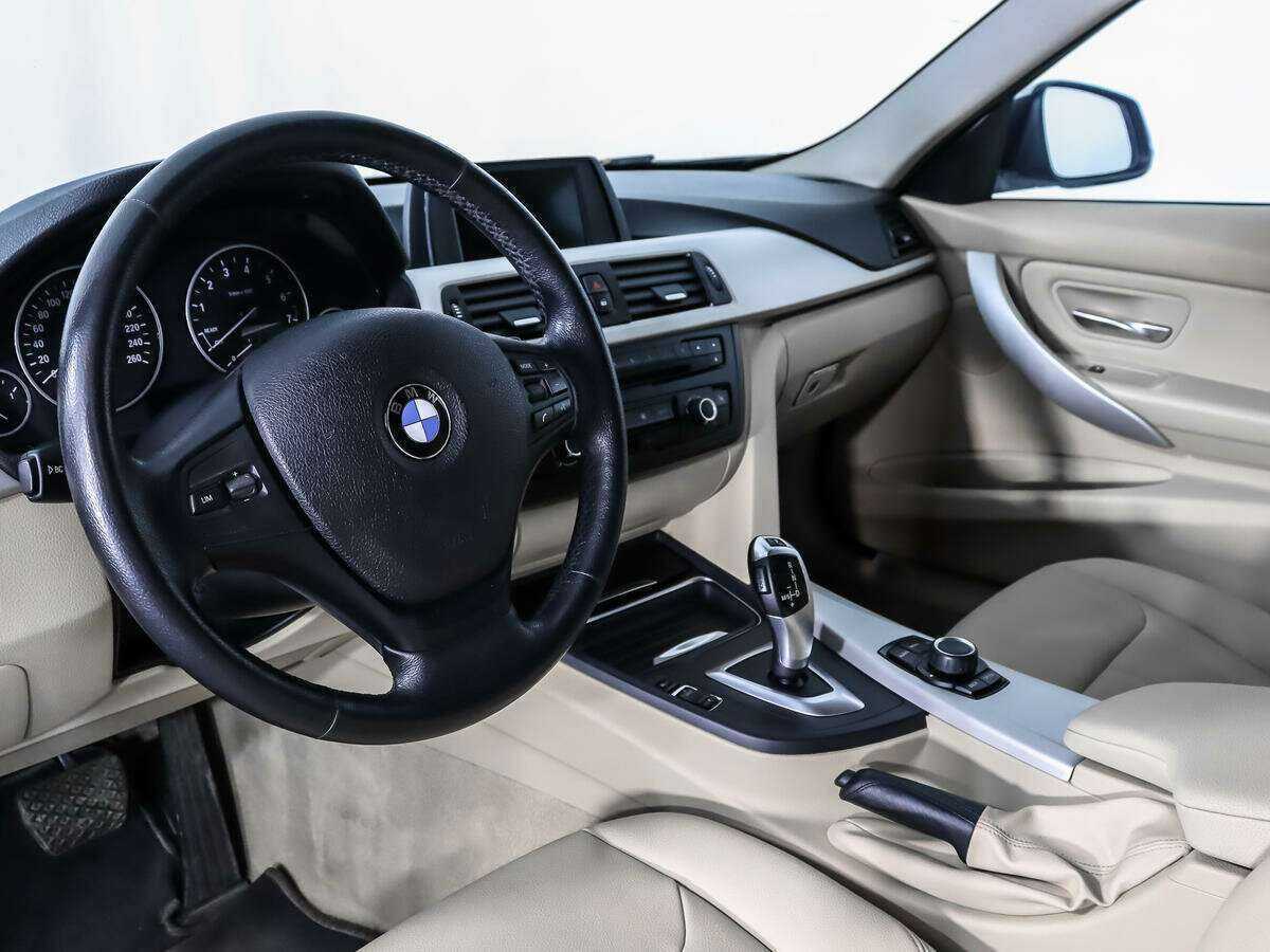 BMW 3 серии с пробегом — 2013 год. Фото: #8
