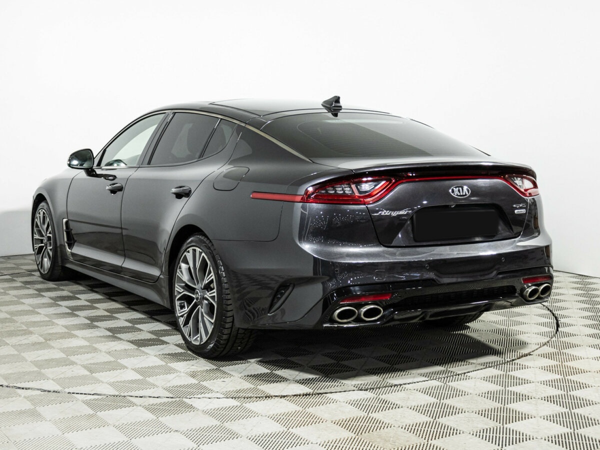 Kia Stinger с пробегом — 2018 год. Фото: #6